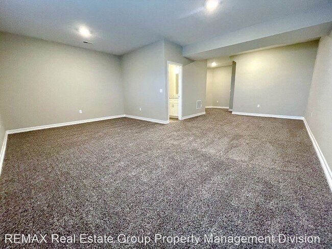 Foto del edificio - 4 br, 3.5 bath House - 635 Brambleberry Hts
