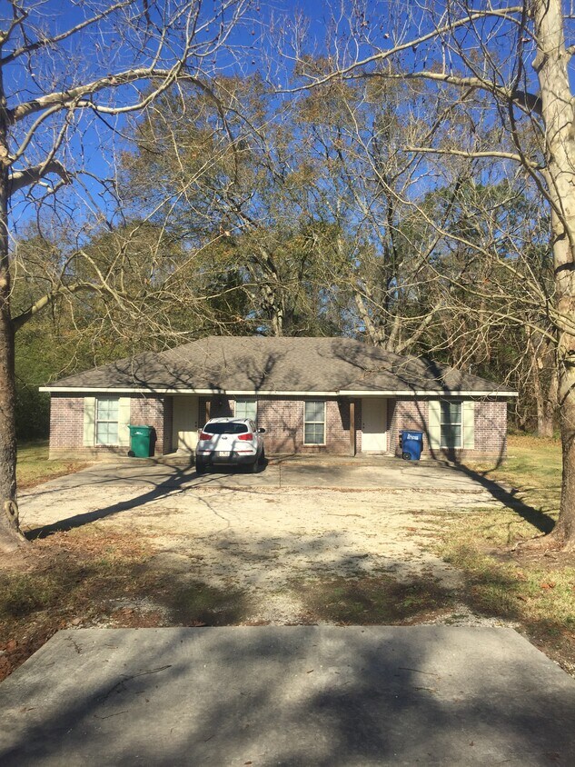 Foto principal - 945 Cooley Rd