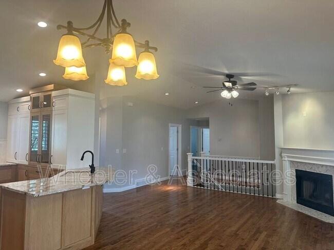 Building Photo - 10156 Dobbin Ln