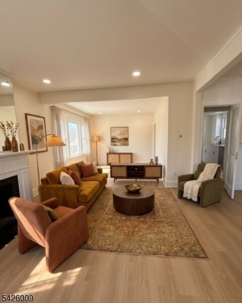 Foto del edificio - 1580 Summit Ave