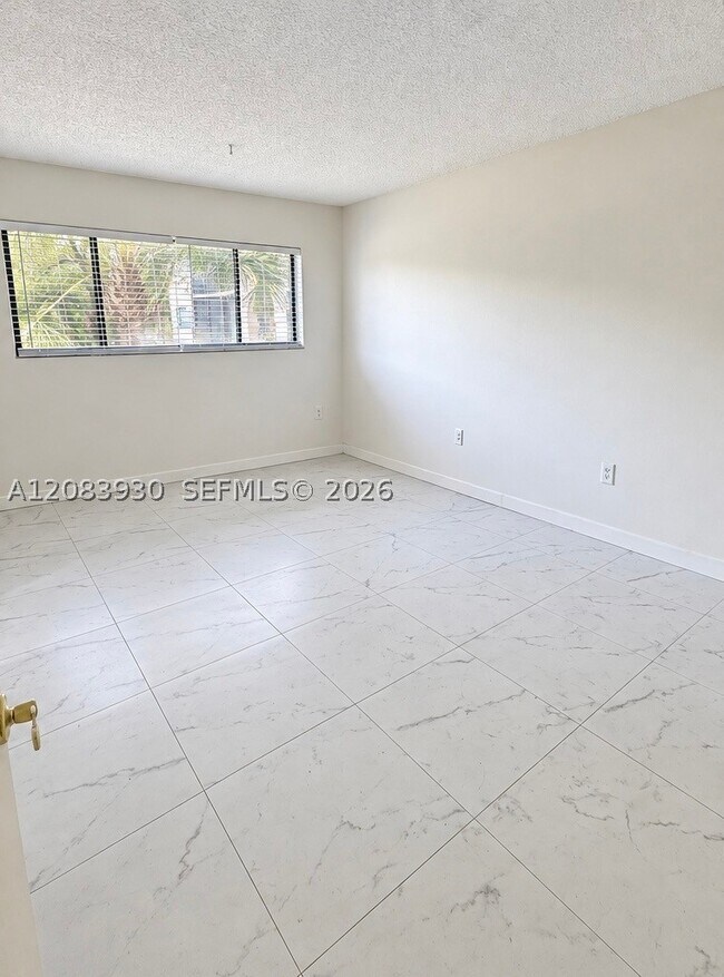Foto del edificio - 8760 SW 133rd Ave