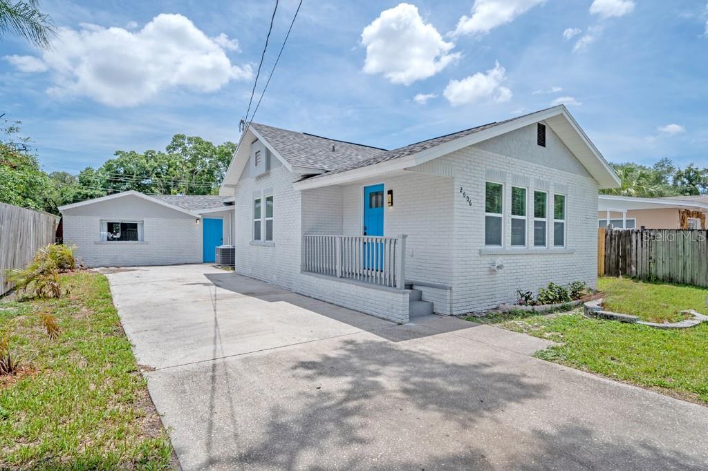 Primary Photo - 2606 W Henry Ave