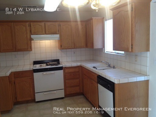 Building Photo - 814 Lybarger Ave