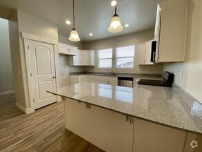Building Photo - 13926 S Champlin Peak Dr