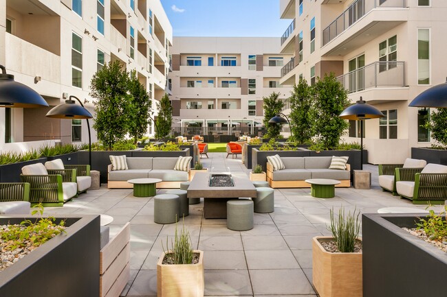 Building Photo - Ragsdale