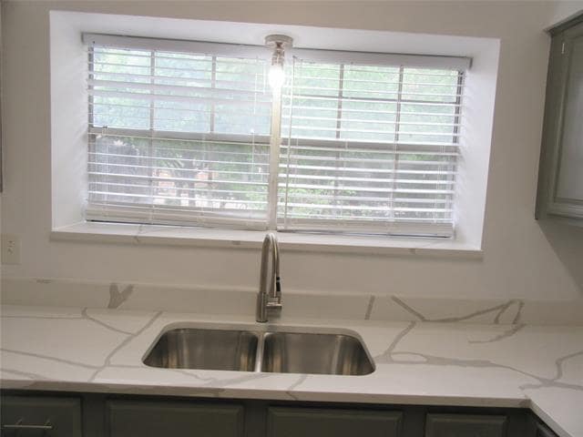Building Photo - 9801 Royal Ln