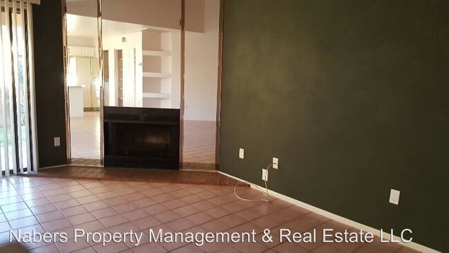 Building Photo - 14601 N Olympic Way