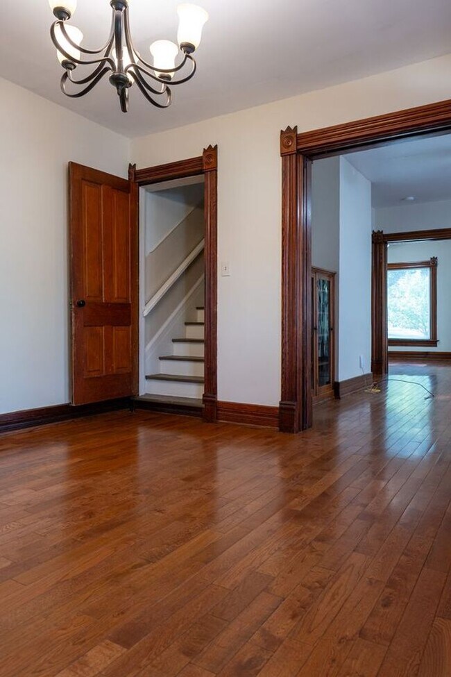 Foto del edificio - 409 W Wooster St