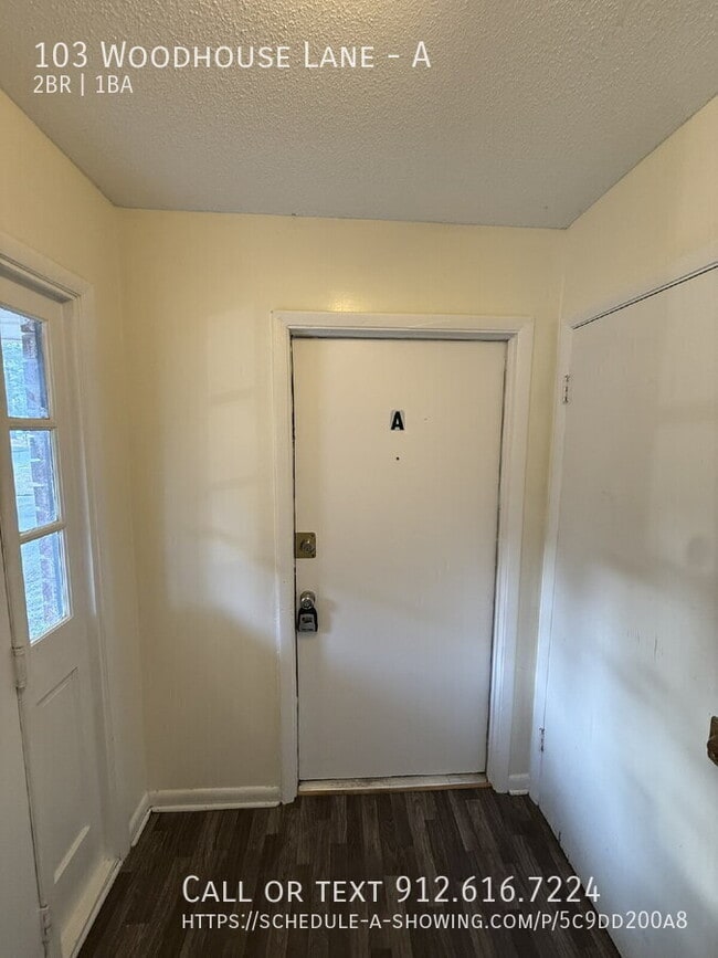 Building Photo - 103 Woodhouse Ln