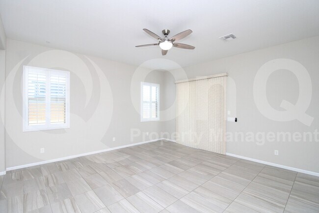 Building Photo - 106 N Bay Dr