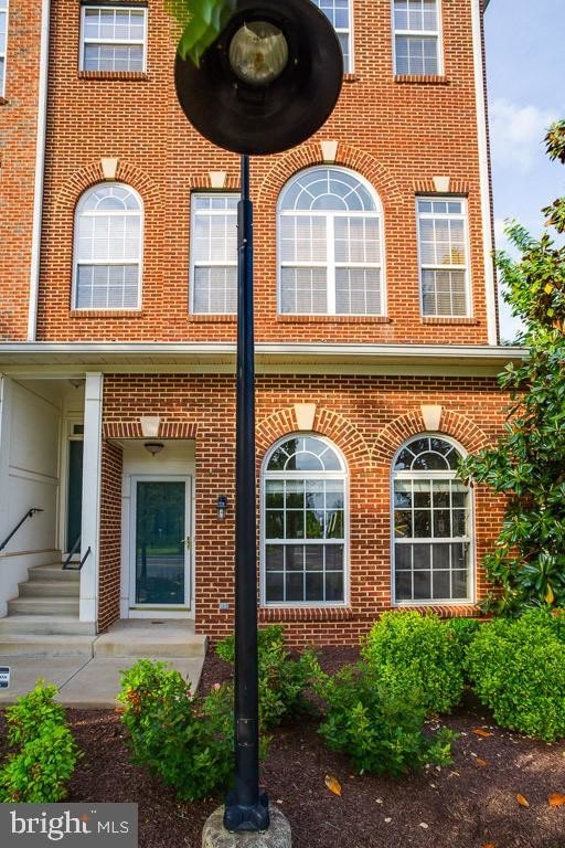 Building Photo - 15426 Rosemont Manor Dr