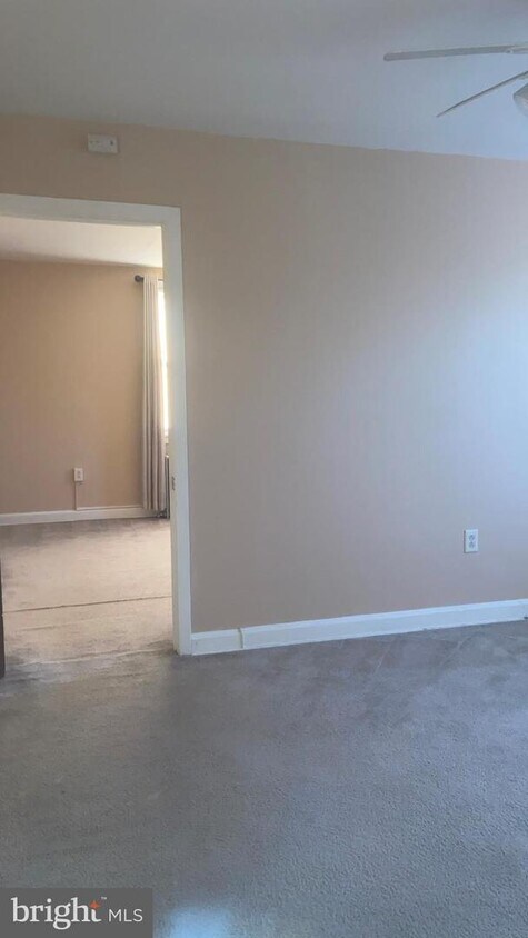 Foto principal - 128 W 7th Ave