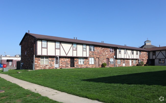 Building Photo - Brandenberry Square Apartments
