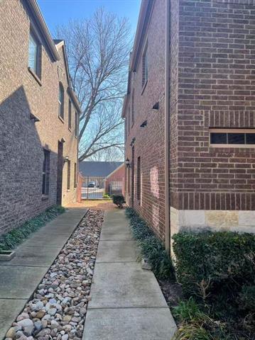 Foto del edificio - 324 Tallgrass Ln