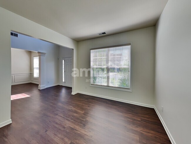 Building Photo - 9839 Jeanette Circle
