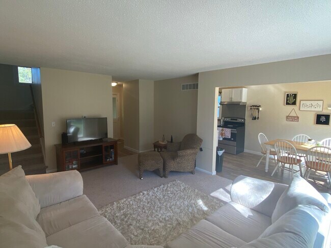 Foto del edificio - 2121 Marwood Dr