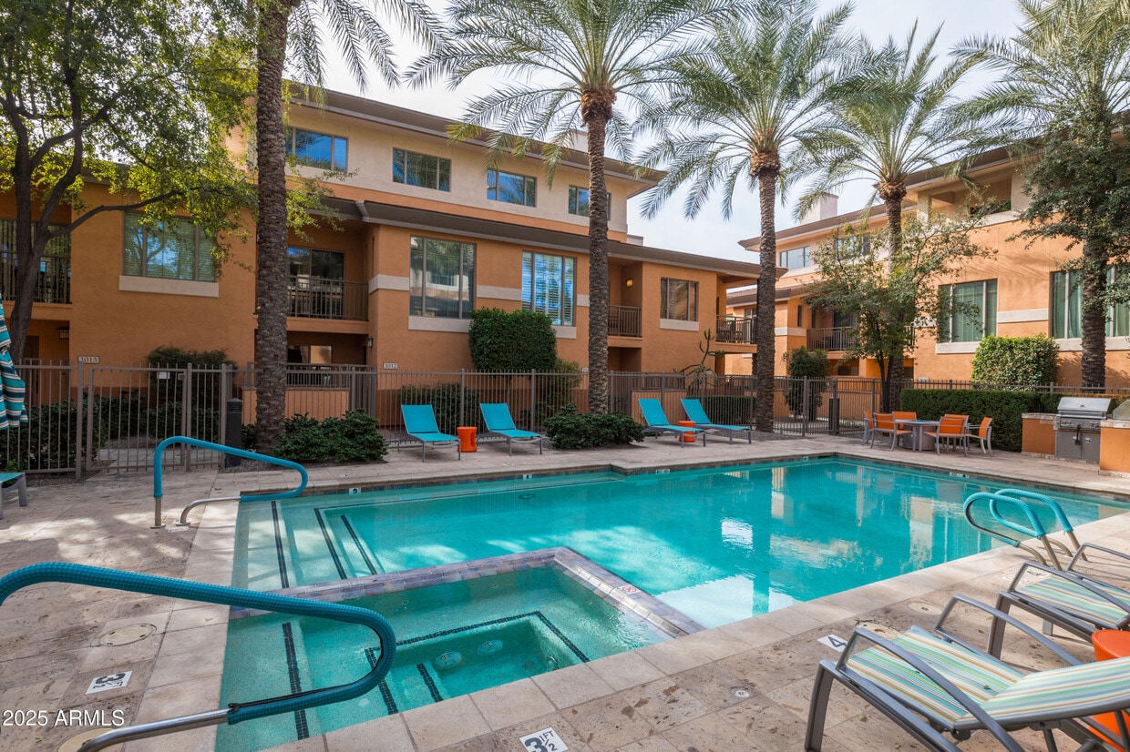Foto principal - 6940 E Cochise Rd