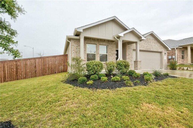 Building Photo - 15400 Summer Ray Dr
