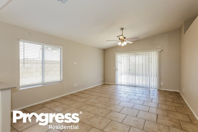 Building Photo - 8917 W Monte Vista Rd
