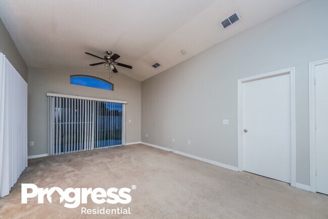 Building Photo - 1216 Heather Lake Dr