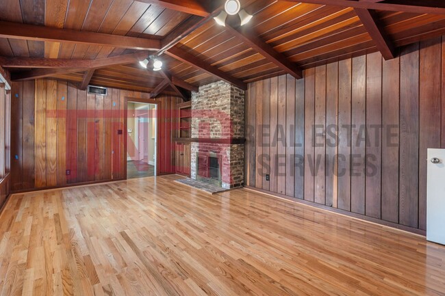 Building Photo - Stunning Arden Park Home