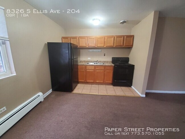 Building Photo - 8326 S Ellis Ave