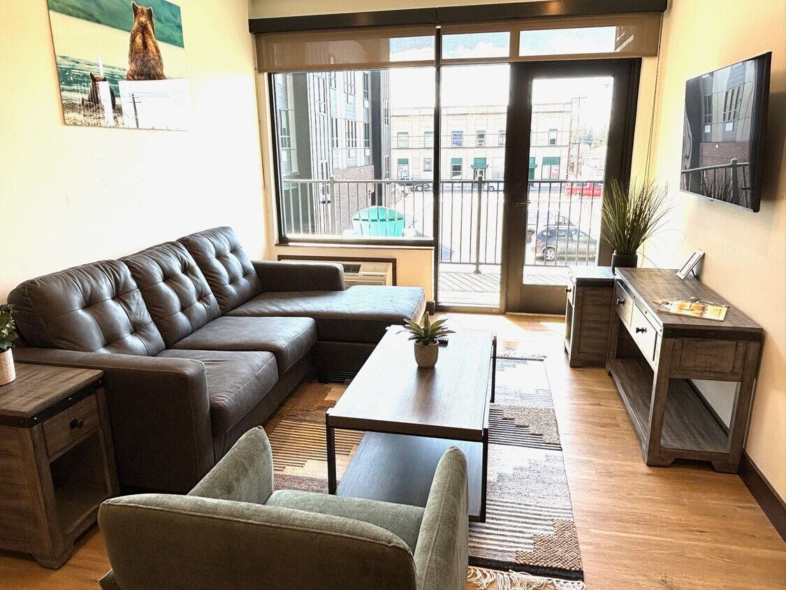 Foto principal - 510 Nucleus Ave