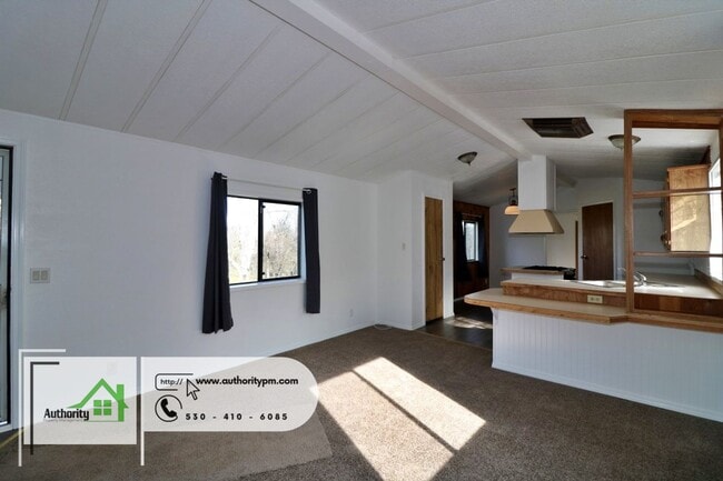 Building Photo - 16359 Hawthorne Ave