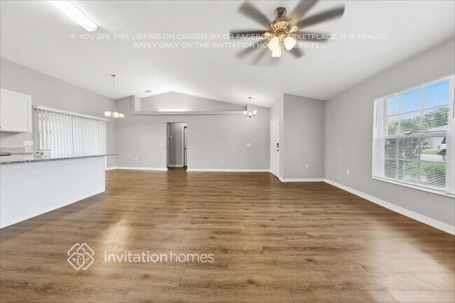 Foto del edificio - 505 Seven Oaks St
