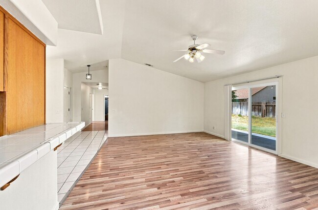 Building Photo - 2158 Canal Farm Ln