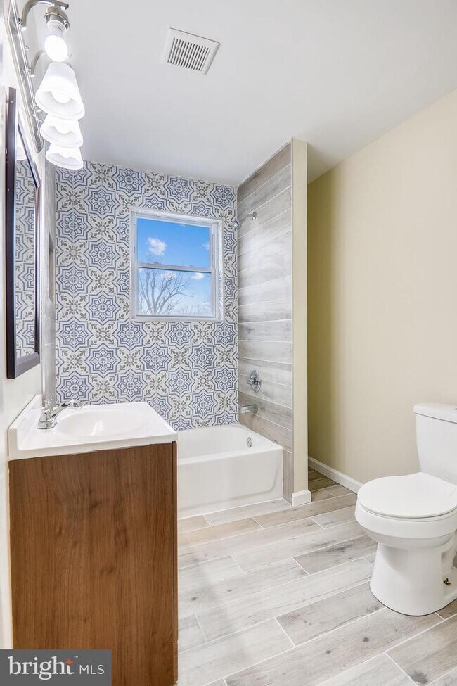 Foto del edificio - 2906 Fairlawn St