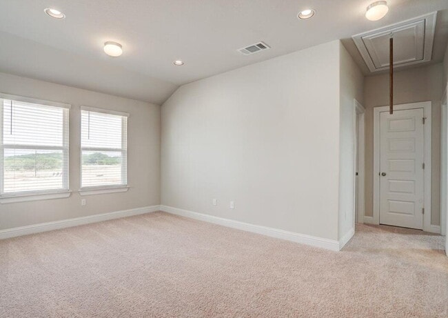 Foto del edificio - 130 Hidden Branch Cv