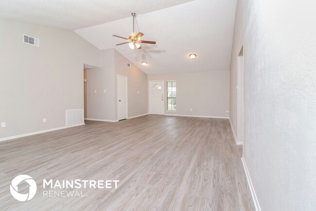 Building Photo - 5320 Buckner Dr