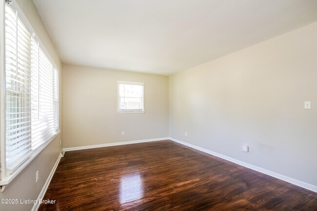 Building Photo - 4401 Charlotte Ann Dr