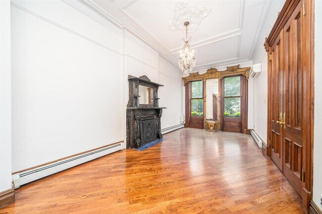 Foto del edificio - 1033 Bloomfield St