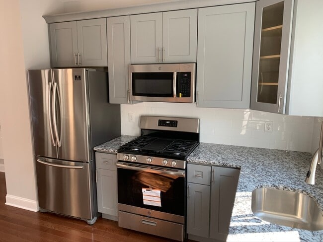 Building Photo - 1118 McKean St