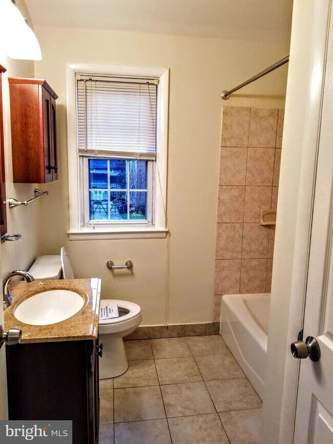 Building Photo - 8230 Jeffers Cir