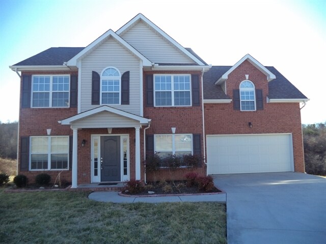 Foto principal - 1324 Jackson Ridge Ln