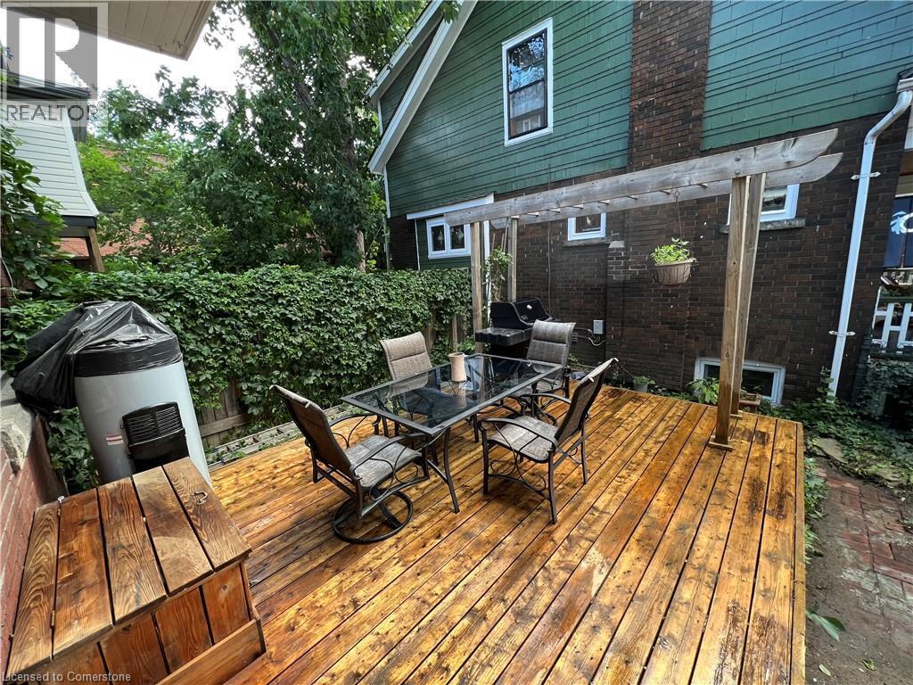 Primary Photo - 155 Wentworth St S
