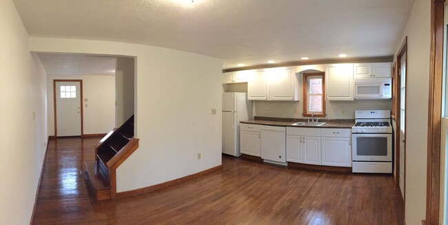 Building Photo - 2 Bedroom Stanton Heights