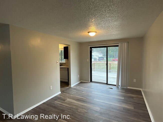 Building Photo - 4 br, 2.5 bath House - 3220 Berrybush Court