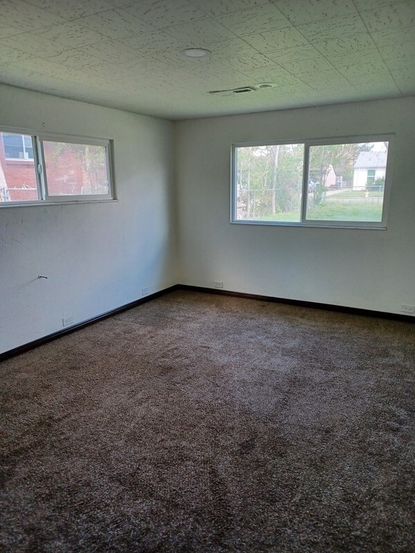 Building Photo - 1124 Navajo St