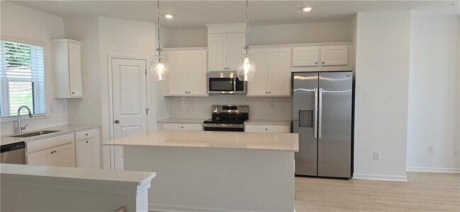 Foto del edificio - 607 Rose Hl Ln SW