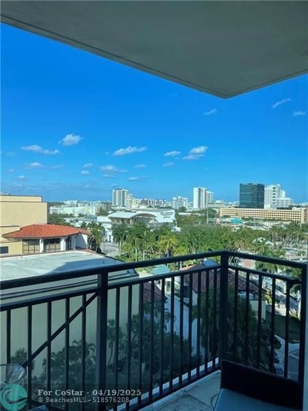 Building Photo - 610 W Las Olas Blvd