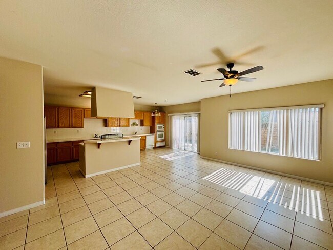 Building Photo - 42309 Portland Ln
