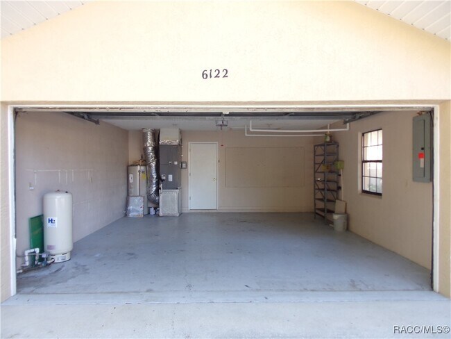Foto del edificio - 6122 E Plum St