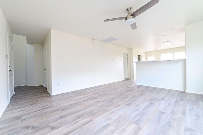Building Photo - 3521 Savage Springs Dr