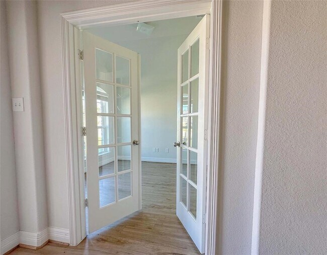 Foto del edificio - 27150 Grey Fox Run