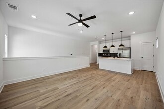 Building Photo - 8017 Cora St