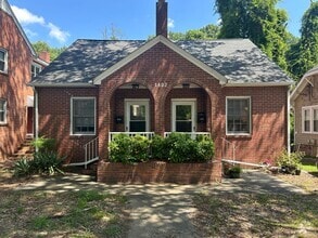 Building Photo - 1402 W Chapel Hill St